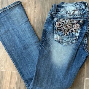 Miss me boot cut jeans. 30 inch. No tears or imperfections. Worn 2-3x.